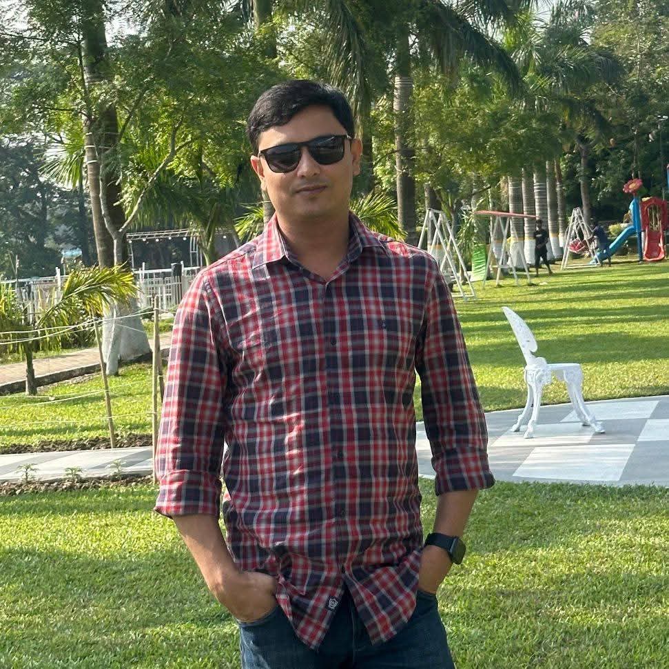 পিয়ন থেকে কোটিপতি তাহিরপুরের এনায়েত পাটুয়ারী : নীরব প্রশাসন